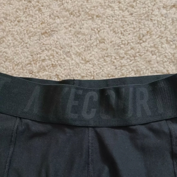 Nike Dri Fit Compression Sz Small - Picture 6 of 7